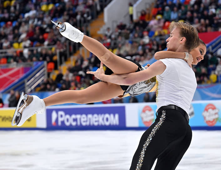Софья Тютюнина и Матвей Грачев, 3-е место в танцах на льду