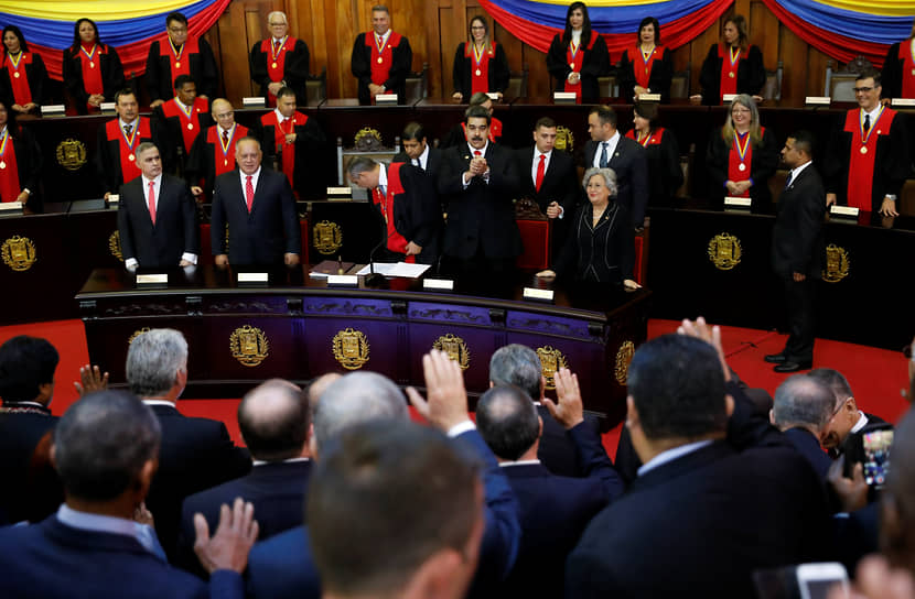 10 января 2019 года Николас Мадуро принес присягу в качестве президента Венесуэлы. В Национальной ассамблее заявили, что не считают его способным выполнять обязанности президента и предложили считать главой государства председателя парламента. На тот момент пост занимал малоизвестный политик Хуан Гуайдо 