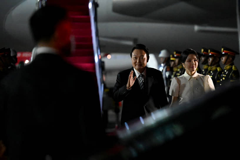 Президент Южной Кореи Юн Сок Ёль с женой Ким Кон Хи