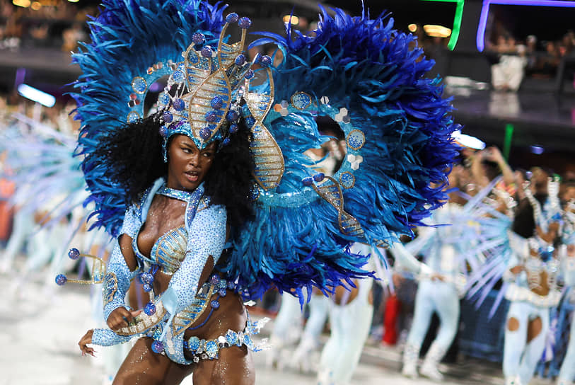девушки бразильского карнавала
