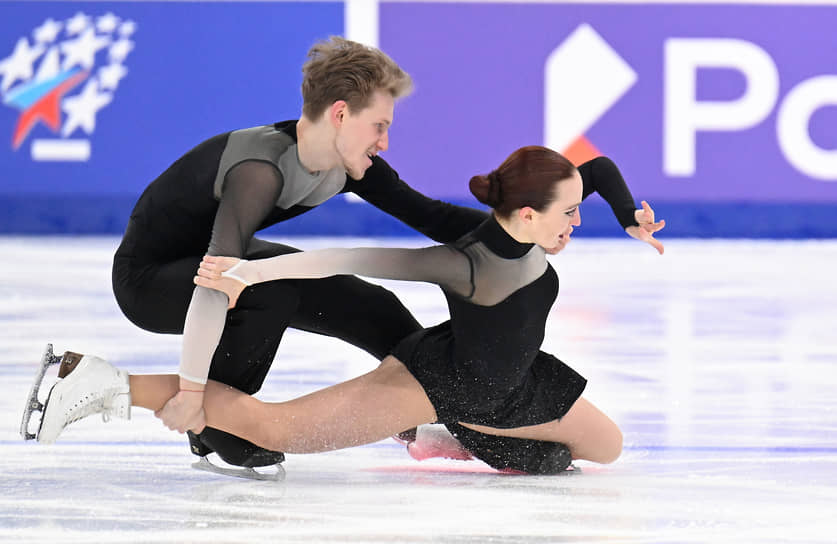 Наталья Поживилко и Святослав Верстаков с произвольным танцем 