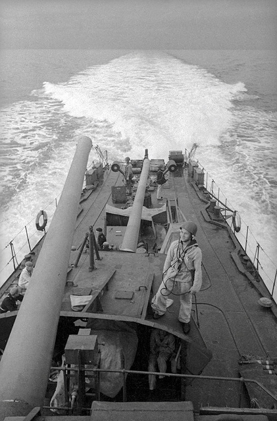 «Флот потерял 3 прекрасных боевых корабля и несколько сот моряков» (на фото — эсминец «Беспощадный» боевом в походе, 1943 год)