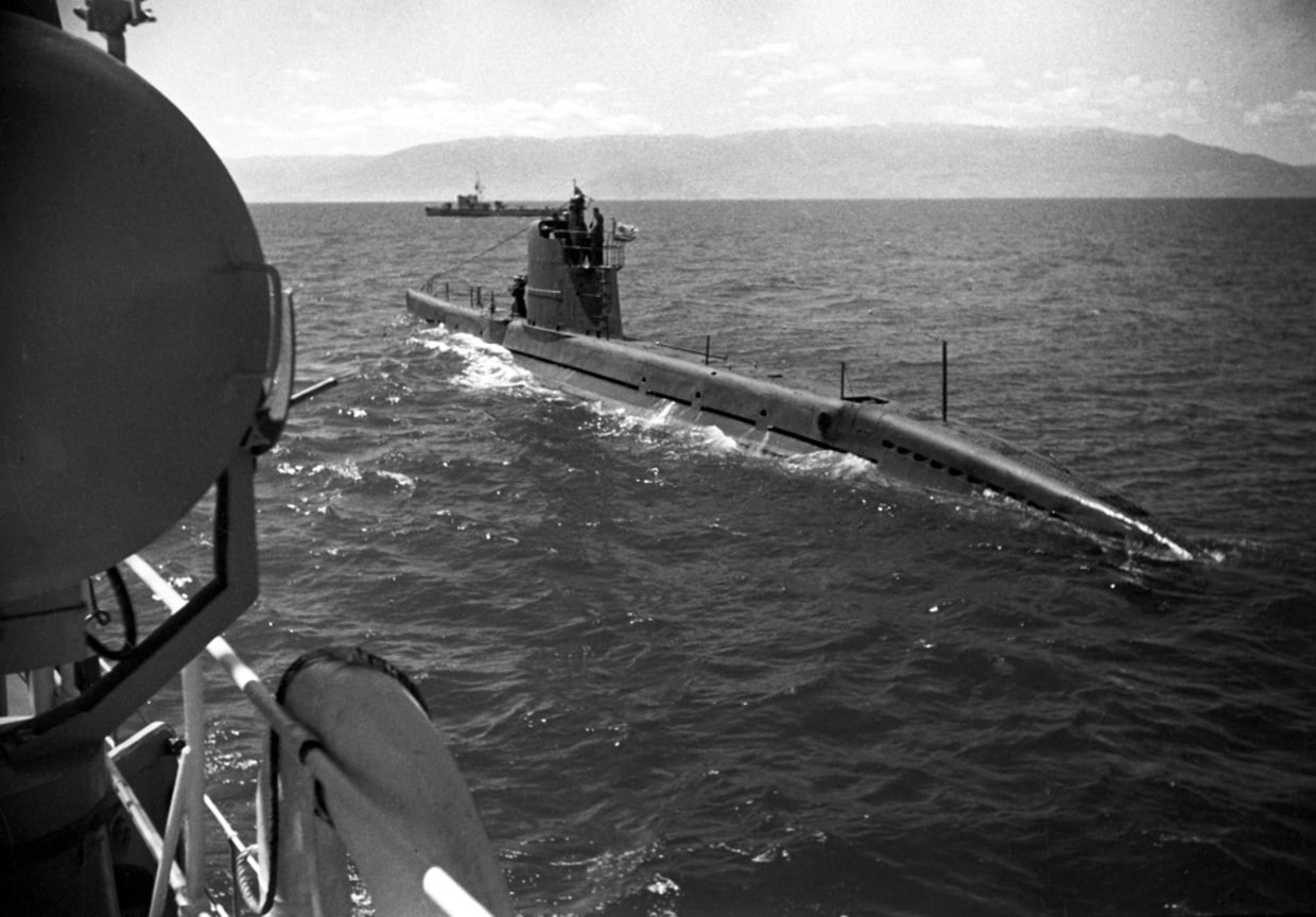 «Бригада подводных лодок, действуя на коммуникациях противника тринадцатью подлодками, утопила 23 судна противника»