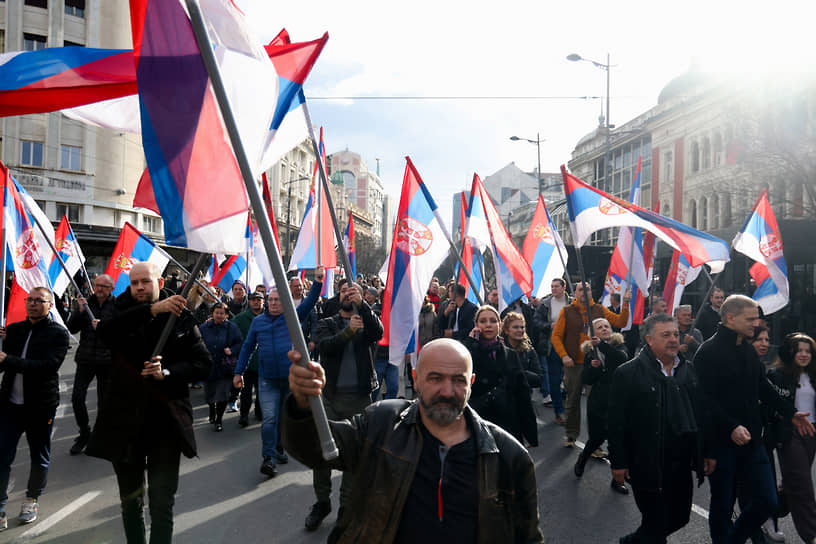 Акции протеста после выборов в парламент в Белграде