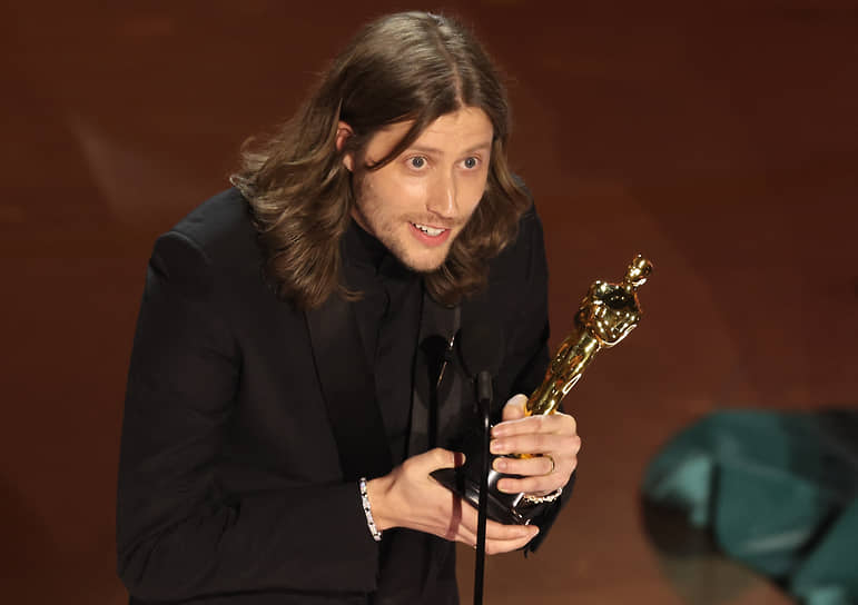 Композитор Людвиг Горанссон получил «Оскар» за лучший оригинальный саундтрек к фильму «Оппенгеймер»