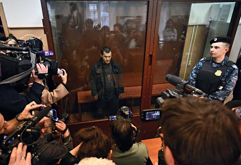 Подозреваемый Диловар Исломов по делу о теракте в «Крокус Сити Холле» во время заседания суда