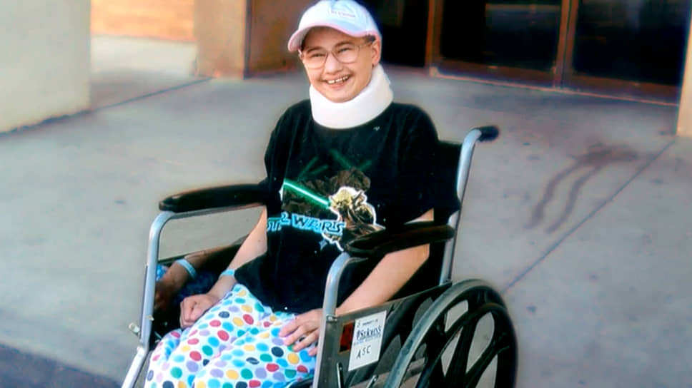 Джипси-Роуз не нуждалась в инвалидном кресле, но ее мать старалась доказать всем обратное
