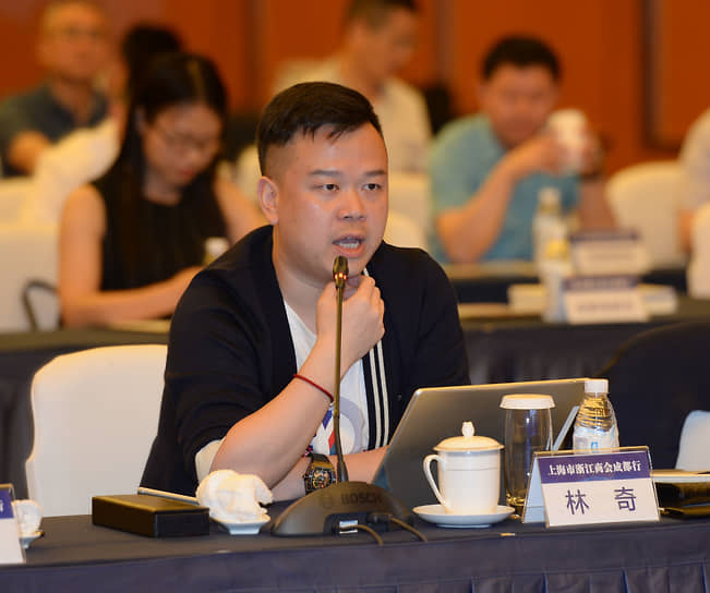 Основатель, председатель правления и гендиректор китайской корпорации Youzu Линь Ци в 2018 году