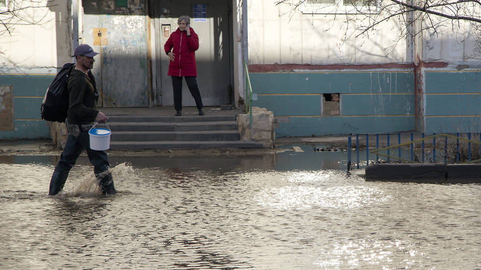Наводнение в Оренбургской области — в фотогалерее «Ъ»
