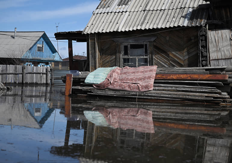 Последствия повышения уровня воды в реке Тобол в районе села Звериноголовское