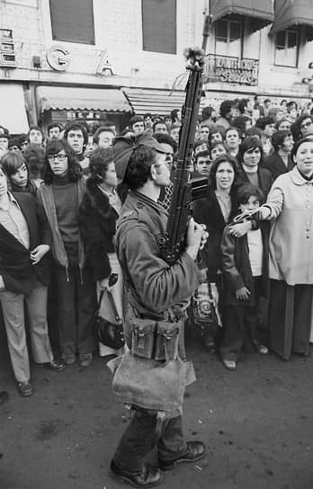 Военные, участвовавшие в событиях 25 апреля 1974 года, на своем пути не встретили никакого сопротивления
