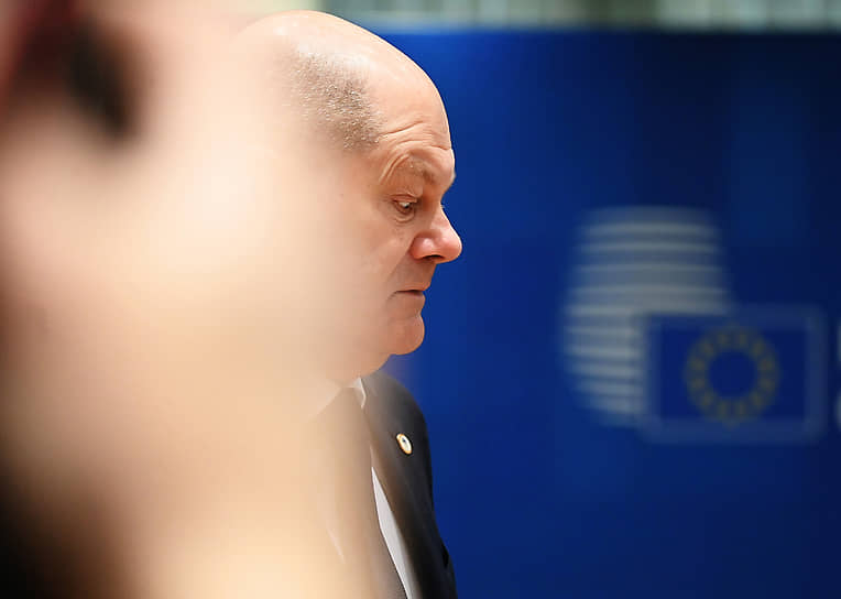Брюссель. Канцлер Германии Олаф Шольц во время саммита Европейского совета