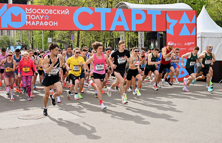 Московский полумарафон является самым массовым забегом на 21,2 км в России