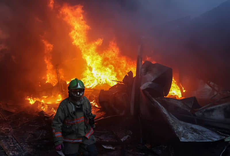 5 мая взрывы прогремели в Харькове на фоне воздушной тревоги, сообщил мэр города Игорь Терехов