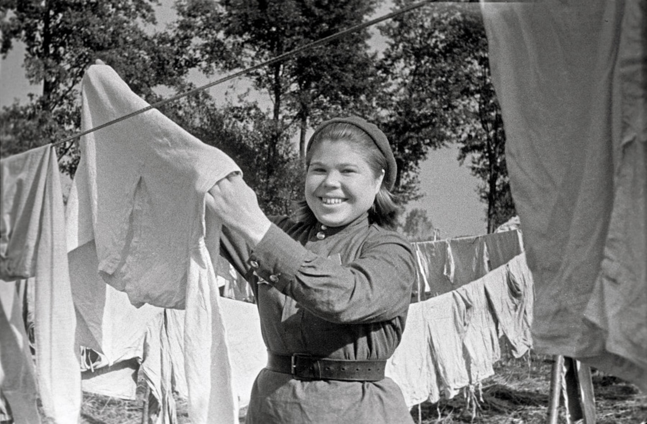 «Призванных женщин направить в части Красной Армии на укомплектование должностей поваров, прачек, связистов и санитарок»
