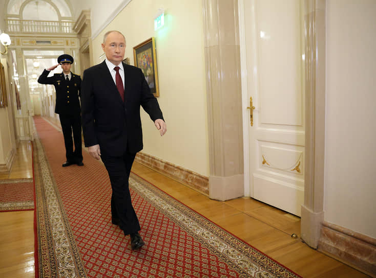 Президент России Владимир Путин перед началом церемонии