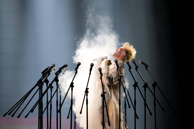 Мальмё, Швеция. Певец Mustii, представляющий Бельгию, на генеральной репетиции второго полуфинала «Евровидения-2024»