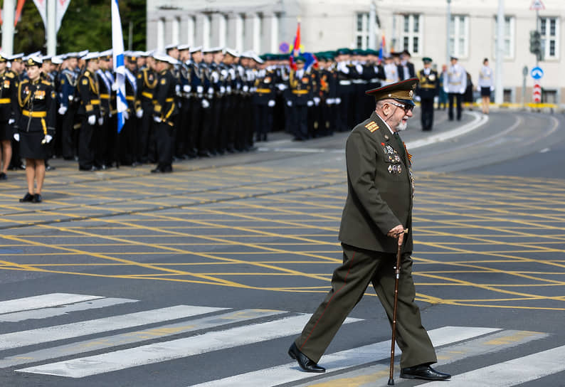 Ветеран на параде в Калининграде 