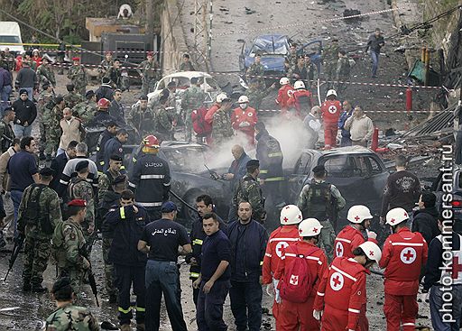 12.12.2007 В христианском пригороде Бейрута (Ливан), где расположен президентский дворец, был взорван заминированный автомобиль
