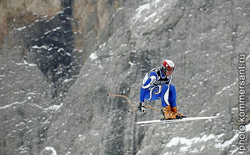 14.12.2007 Последняя официальная тренировка перед этапом Кубка мира по горным лыжам в скоростном спуске. Итальянец Уорнер Хилл