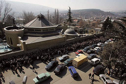 28.02.2008 В Тбилиси прошли похороны Бадри Патаркацишвили