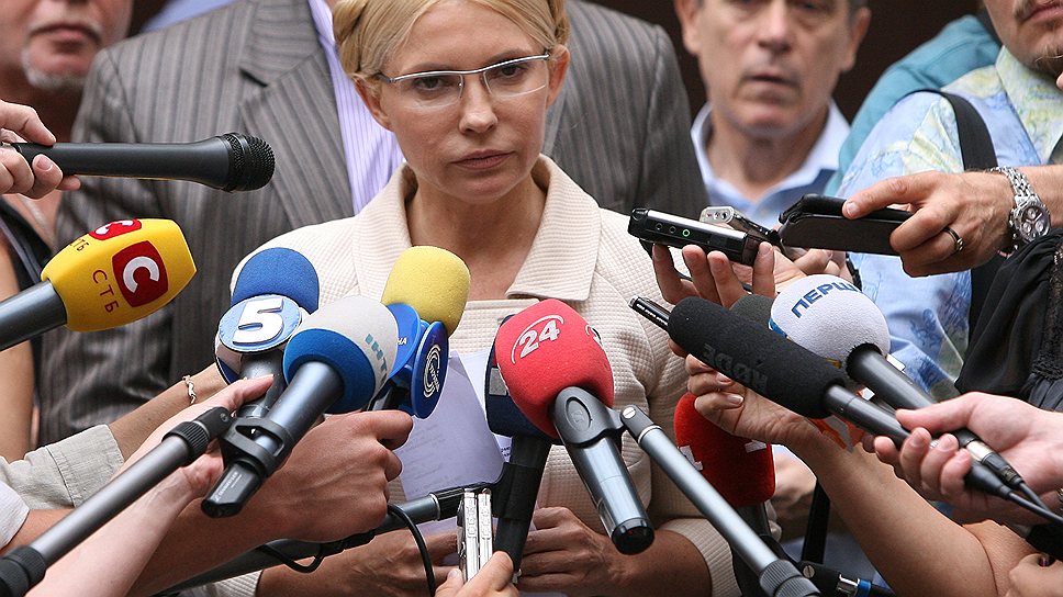 Юлия Тимошенко после очередного заседания Печерского районного суда (фото из архива)