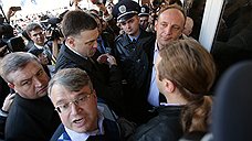 Народные депутаты устроили штурм здания МВД