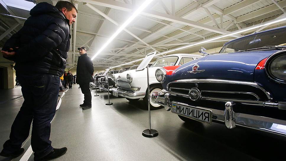 Коллекция раритетных автомобилей в бывшей резиденции Президента Украины &quot;Межигорье&quot;.
