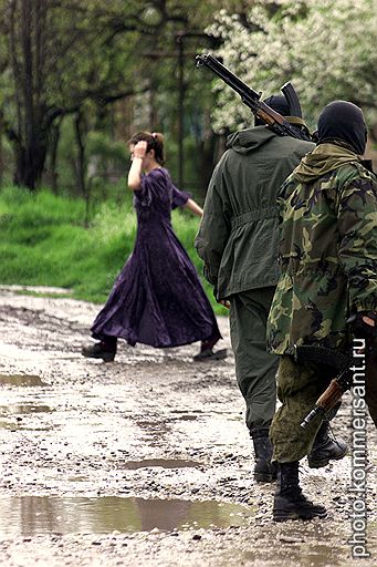 Спецоперация грозненского ОМОНа по зачистке боевиков приуроченная ко дню гибели первого президента Чечни Джохара Дудаева, который боевики традиционно отмечают терактами