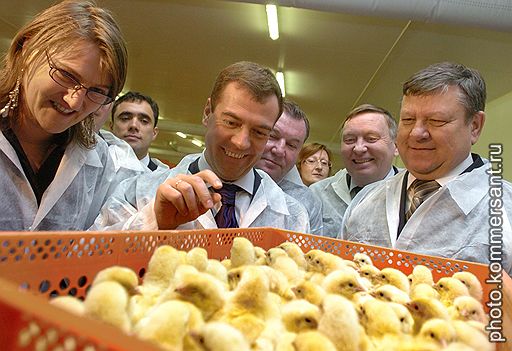 По мнению экспертов, ускорить смягчение процедуры вывоза биообразцов может тот факт, что к решению проблемы подключился первый вице-премьер Дмитрий Медведев 