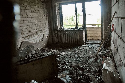 Последствия пожара в доме престарелых в Вышнем Волочке, где в результате пожара погибли восемь человек, девять пострадавших