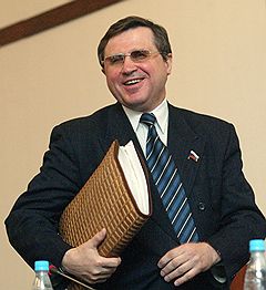 Олег Смолин