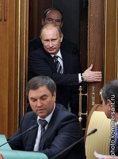 Владимир Путин ждет в ОНФ всех граждан, работу которых поможет организовать Вячеслав Володин