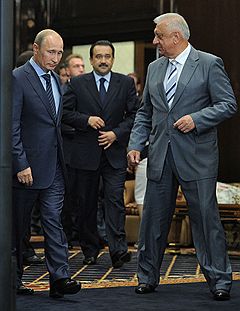 Председатель правительства России Владимир Путин, премьер-министр Казахстана Карим Масимов и премьер-министр Республики Беларусь Михаил Мясникович на конференции деловых кругов под названием "От Таможенного союза к Единому экономическому пространству: интересы бизнеса" в "Hotel National, a Luxury Collection Hotel"