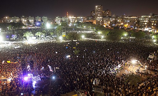 Протест против нарастающих социально-экономических проблем в Израиле вывел на улицы Тель-Авива сотни тысяч людей