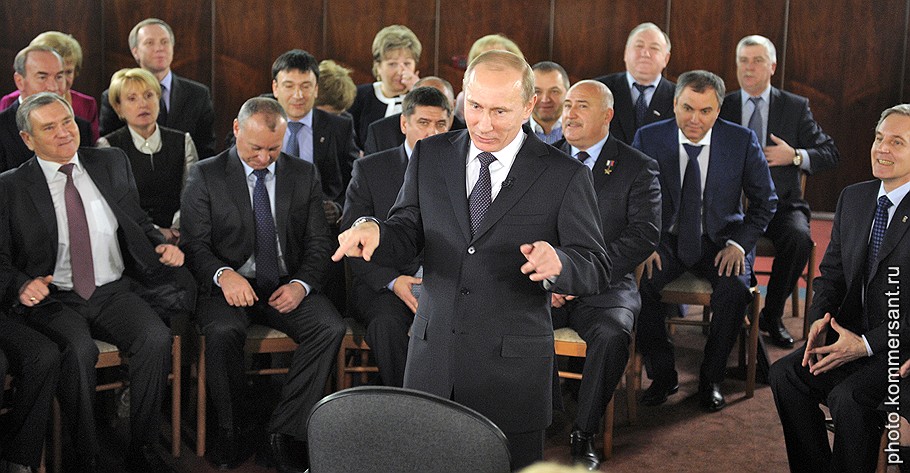 Вчера на Новом Арбате Владимир Путин дал прием главам приемных своего имени: он благодарил, требовал, советовал, проводил аналогии и указывал на недостатки