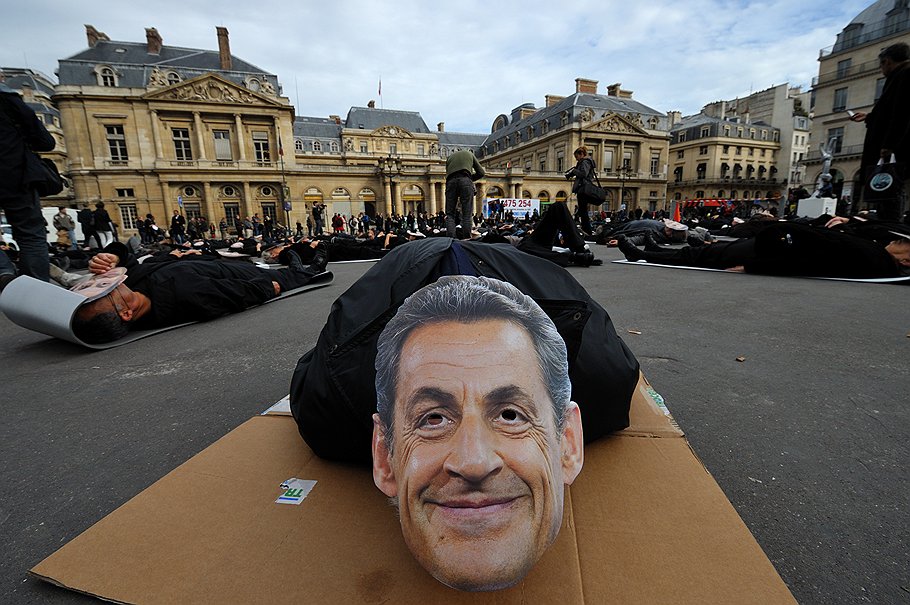 За три месяца до президентских выборов поддержка Никола Саркози упала до опасного уровня