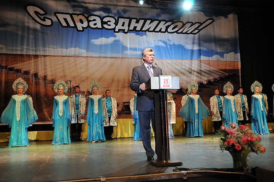 Губернатор Волгоградской области Анатолий Бровко 