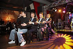 Бывший первый заместитель руководителя департамента экономической безопасности (ДЭБ) МВД России Андрей Хорев (второй слева)