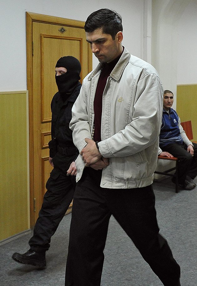 Бывшему прокурору Ногинска Владимиру Глебову (в центре) не удалось доказать обоснованность предъявленных ему обвинений