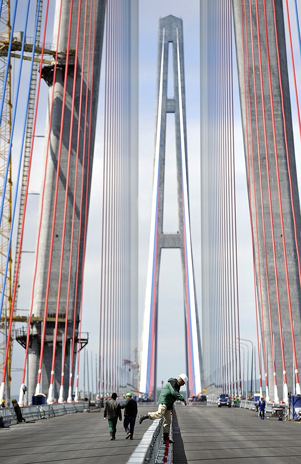 Аналогов Вантовому мосту через пролив Босфор Восточный не будет во всем мире, утверждают его строители