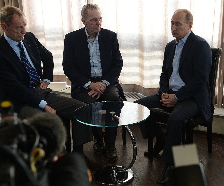 Президент России Владимир Путин помолчал с руководством МОК по поводу судьбы олимпийского трамплина