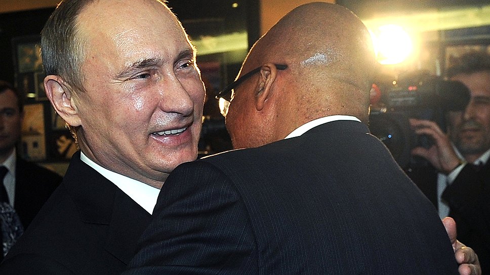 Владимиру Путину есть что предложить президенту ЮАР Джейкобу Зуме — хозяину пятого саммита БРИКС