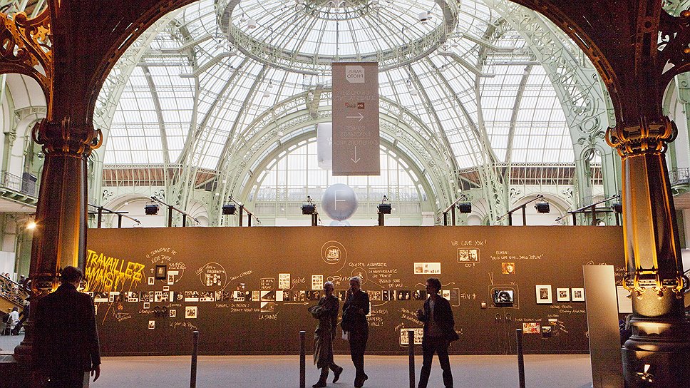 Ярмарка Art Paris освежает стены Большого дворца новыми именами и международными галереями