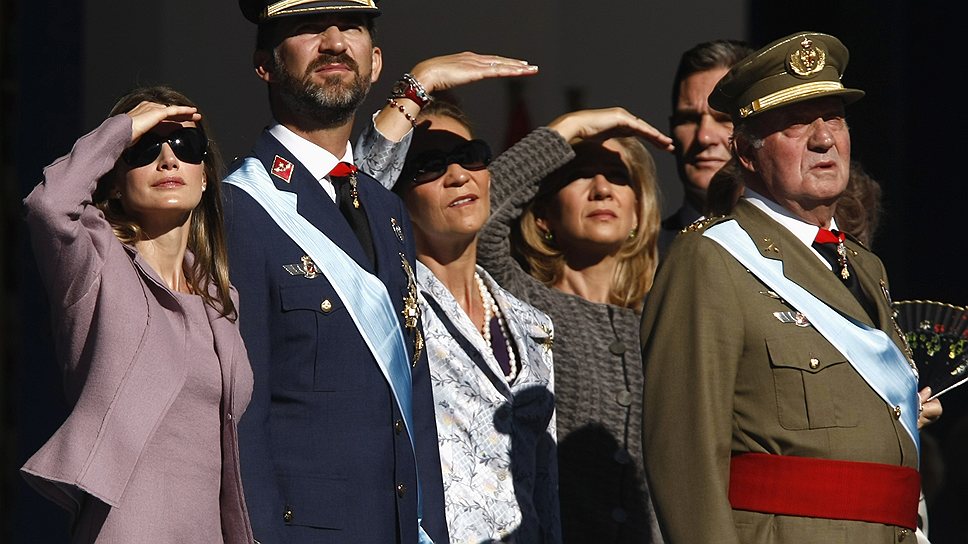 Прежде практически безоблачное небо над испанской монаршей семьей все чаще омрачается тучами