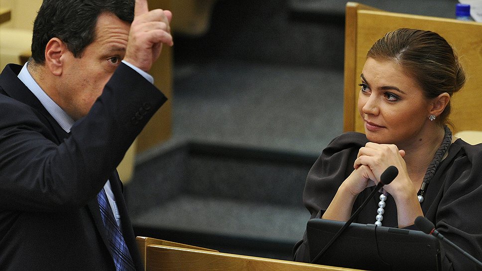 Глава комитета Госдумы по бюджету и налогам Андрей Макаров указывает на необходимость повышения роли парламентского контроля