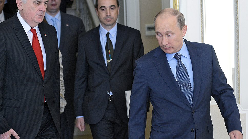 Президент Сербии Томислав Николич (слева) и президент России Владимир Путин