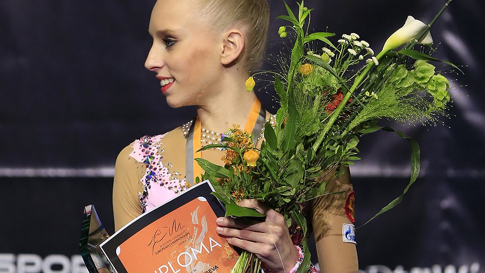 15-летняя Яна Кудрявцева выиграла на чемпионате Европы в Вене три золотые награды