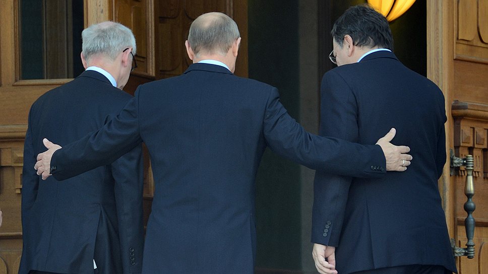 Президент России Владимир Путин увел коллег из ЕС на переговоры, после которых выяснилось, что можно было на них и не приезжать