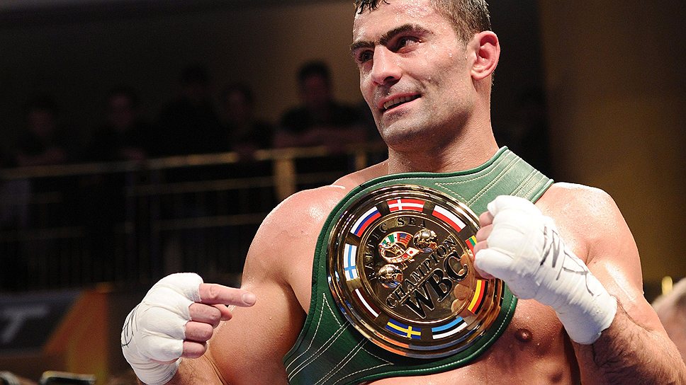 Рахим Чахкиев за 16 боев проделал путь от начинающего профессионала до претендента на статус чемпиона мира 